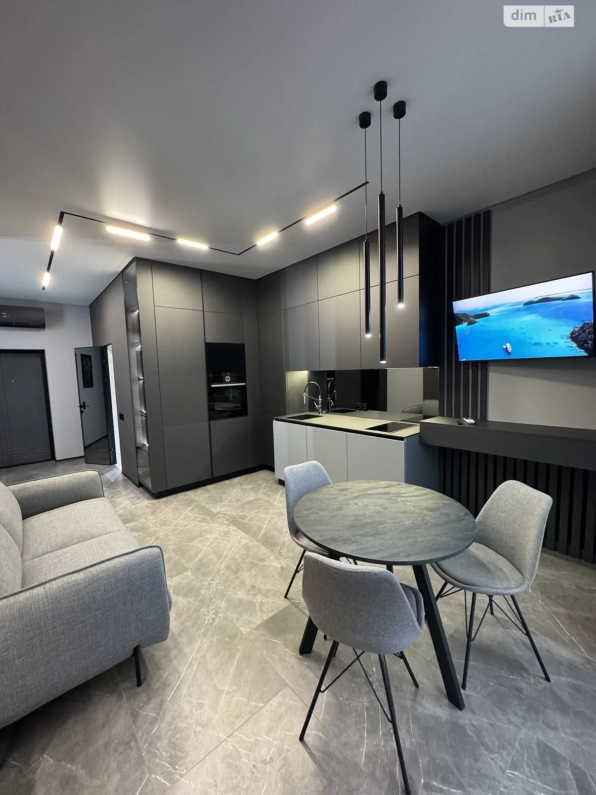 Сдается в аренду 1-комнатная квартира 50 кв. м в Хмельницком, ул. Староміська, 1/1 - фото 1