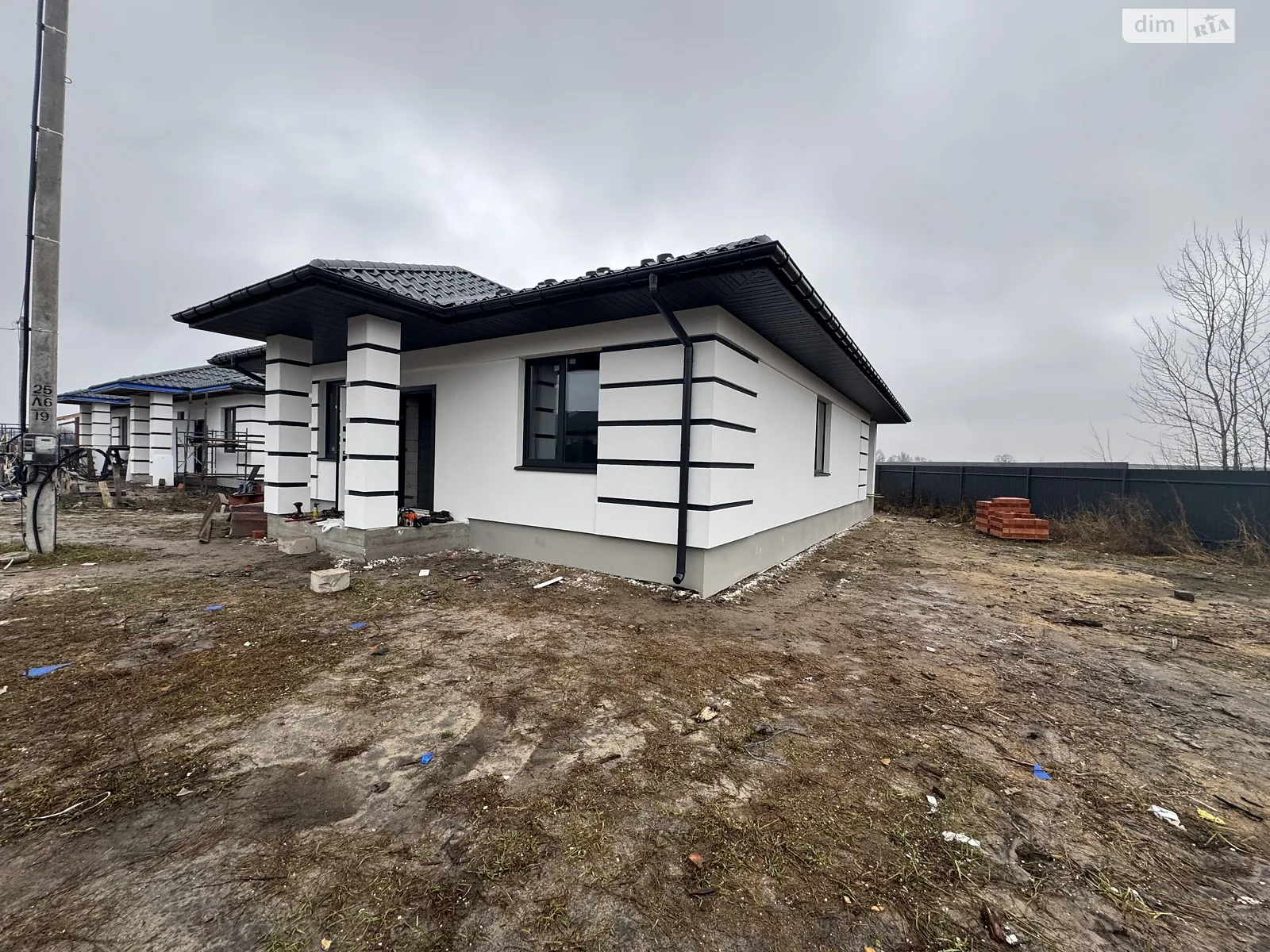 Продается одноэтажный дом 100 кв. м с мансардой, цена: 150000 $ - фото 1