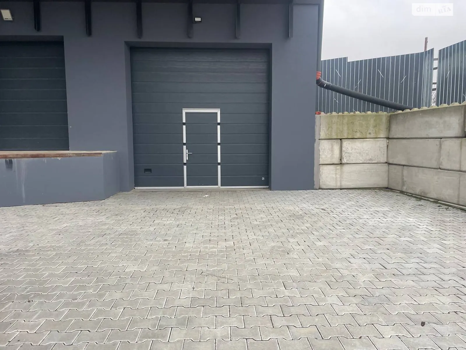 Сдается в аренду помещения свободного назначения 1050 кв. м в 1-этажном здании, цена: 4410 $ - фото 1