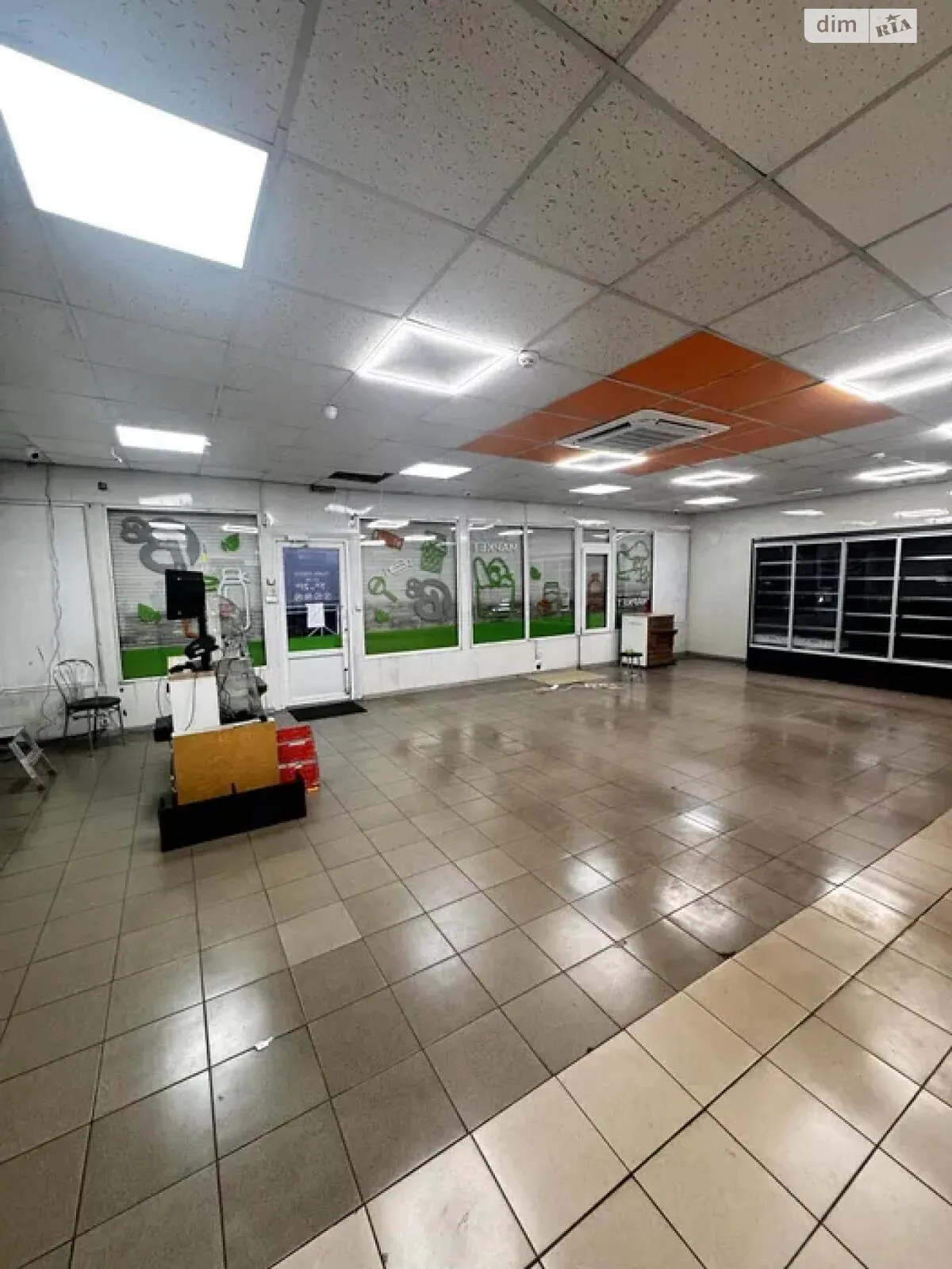 Сдается в аренду помещения свободного назначения 116 кв. м в 1-этажном здании, цена: 35000 грн - фото 1
