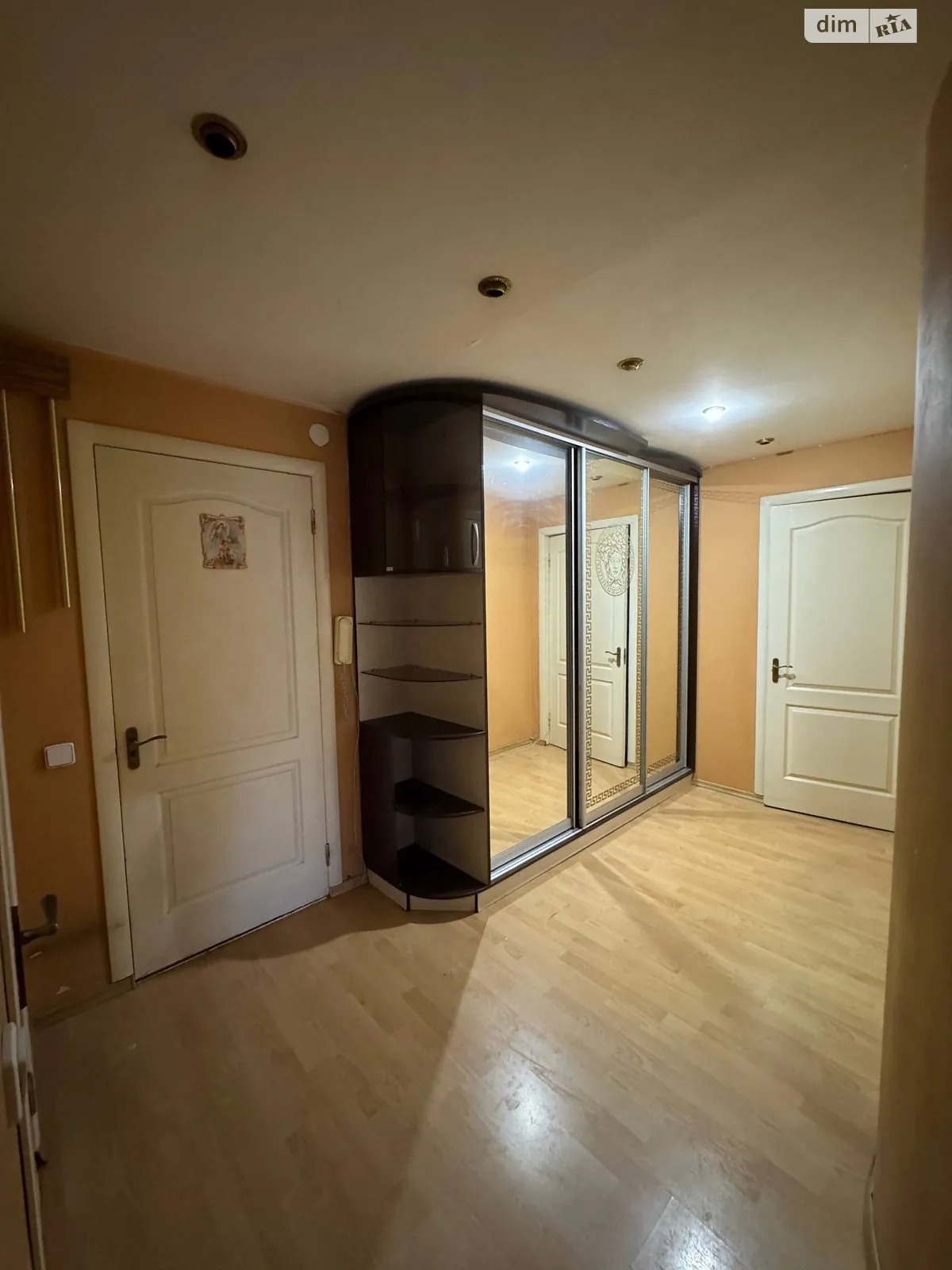 Сдается в аренду 2-комнатная квартира 62 кв. м в Киеве, ул. Захарьевская, 3А - фото 1