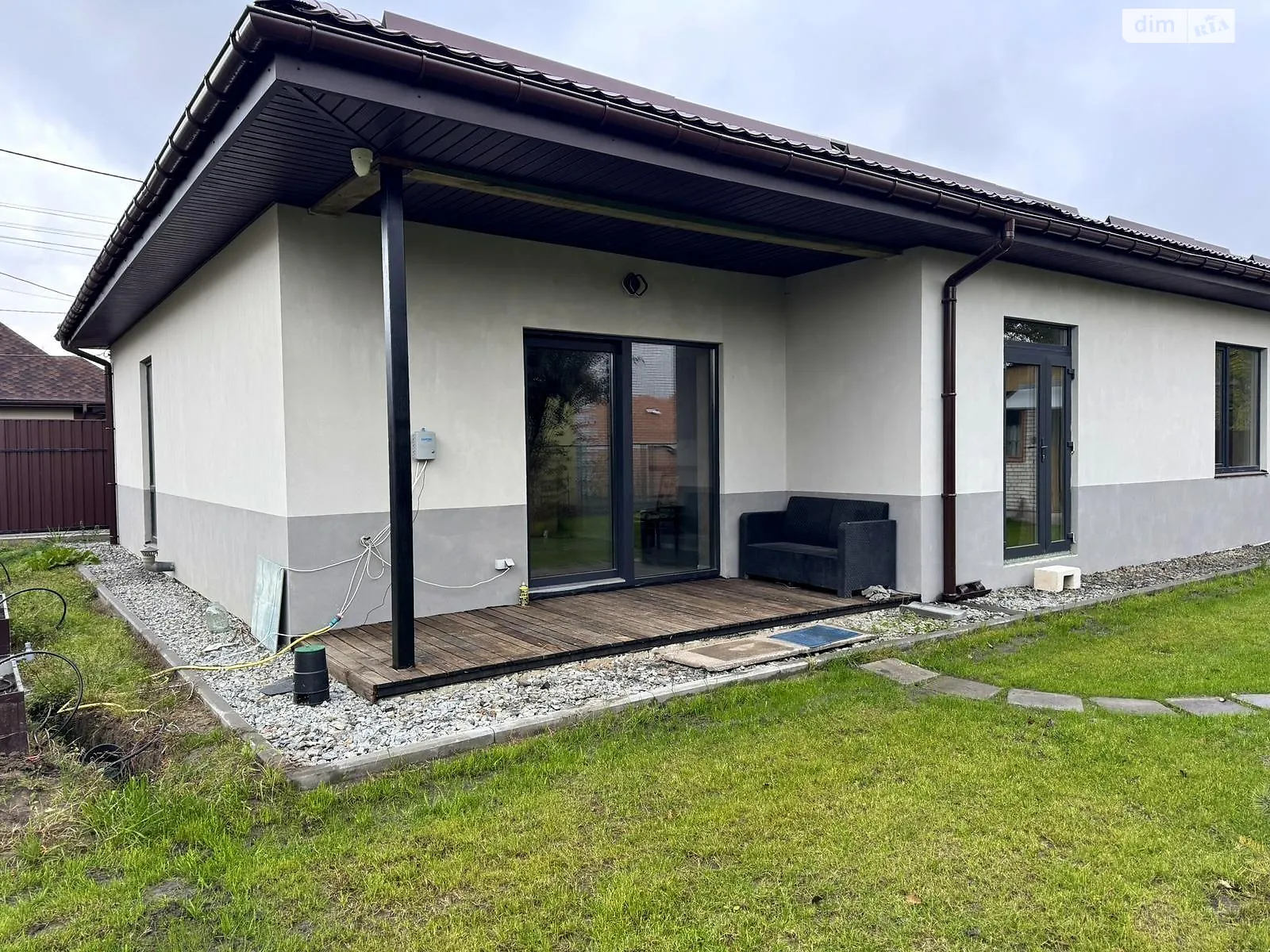 Продається одноповерховий будинок 140 кв. м с басейном, цена: 240000 $ - фото 1