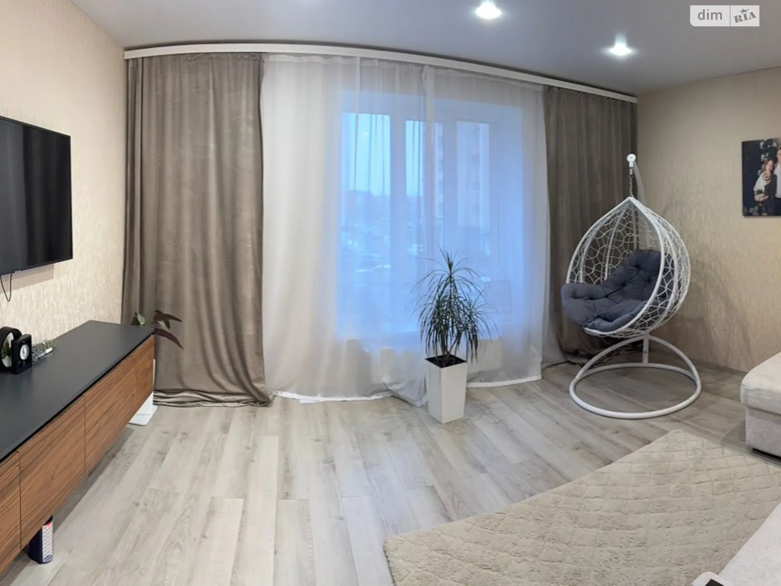 Продается 2-комнатная квартира 63.5 кв. м в Софиевской Борщаговке, ул. Павла Чубинского, 8А - фото 1