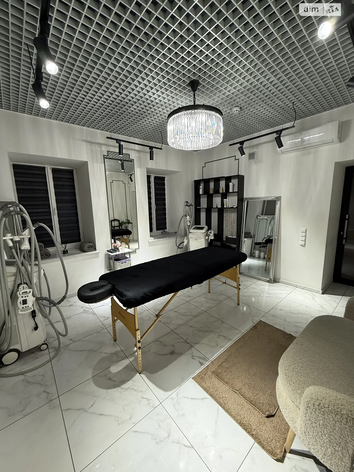 Сдается в аренду помещения свободного назначения 18 кв. м в 3-этажном здании, цена: 12000 грн - фото 1