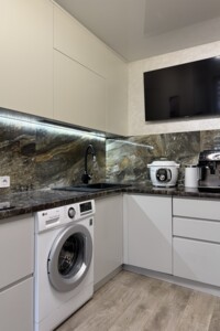 Продаж квартири, Хмельницький, р‑н. Виставка, Коновальця Євгена вулиця, буд. 12