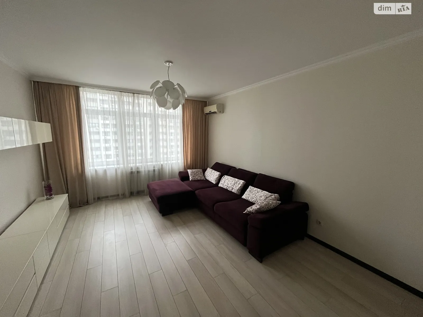 Продается 3-комнатная квартира 87 кв. м в Киеве, ул. Авиаконструктора Игоря Сикорского(Танковая), 4Д - фото 1