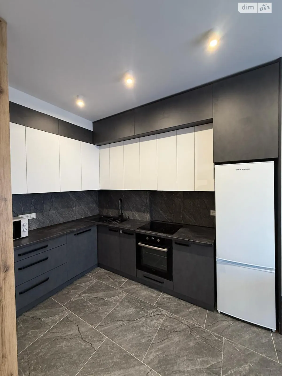 ул. Савура Клима, 17 12-школа Ровно, цена: 129000 $ - фото 1