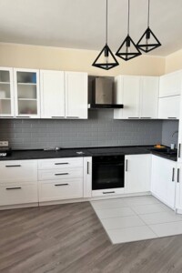 Продаж квартири, Одеса, р‑н. Ближні Млини, Шота Руставелі вулиця