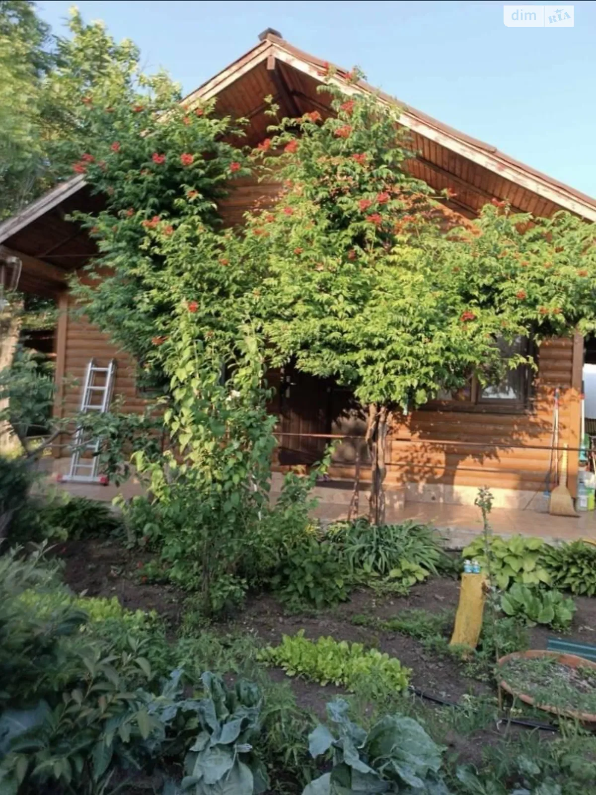 Продается дом на 2 этажа 55 кв. м с гаражом, цена: 29500 $ - фото 1