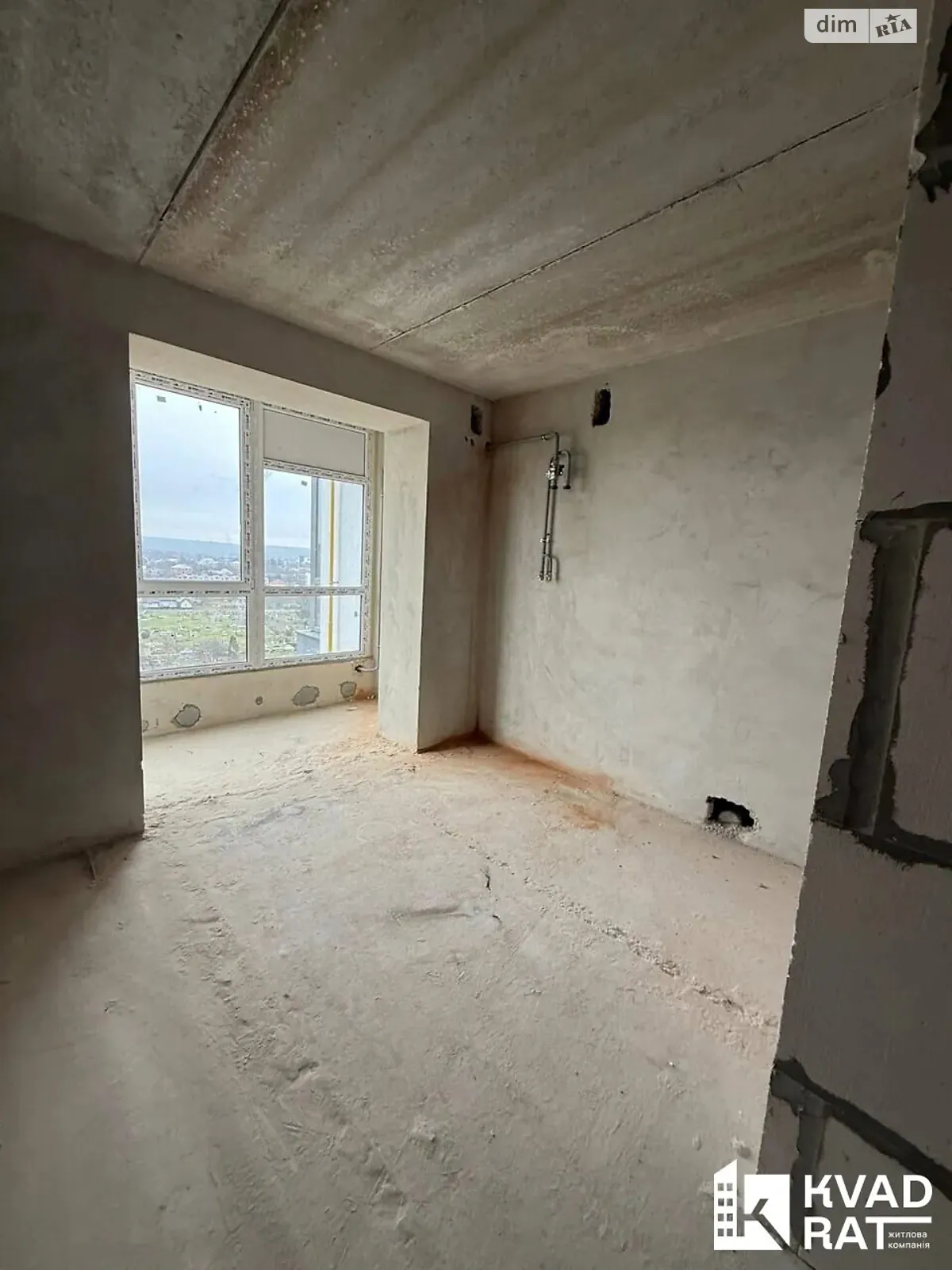 Продается 1-комнатная квартира 36 кв. м в Ивано-Франковске, ул. Княгинин, 44 - фото 1