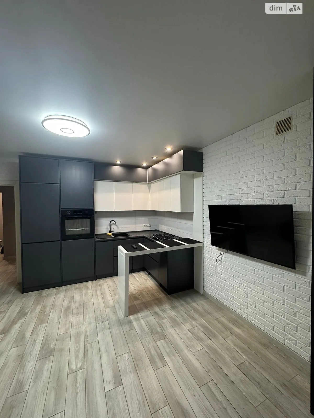 Сдается в аренду 1-комнатная квартира 56 кв. м в Виннице, ул. Антонова Олега, 13Б/3 - фото 1