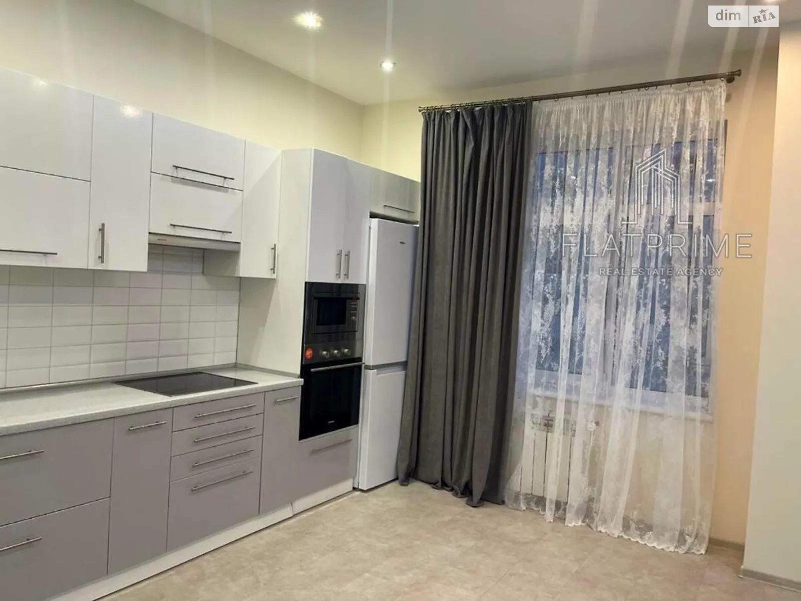 Продается 2-комнатная квартира 107 кв. м в Киеве, ул. Коновальца Евгения, 36Е - фото 1