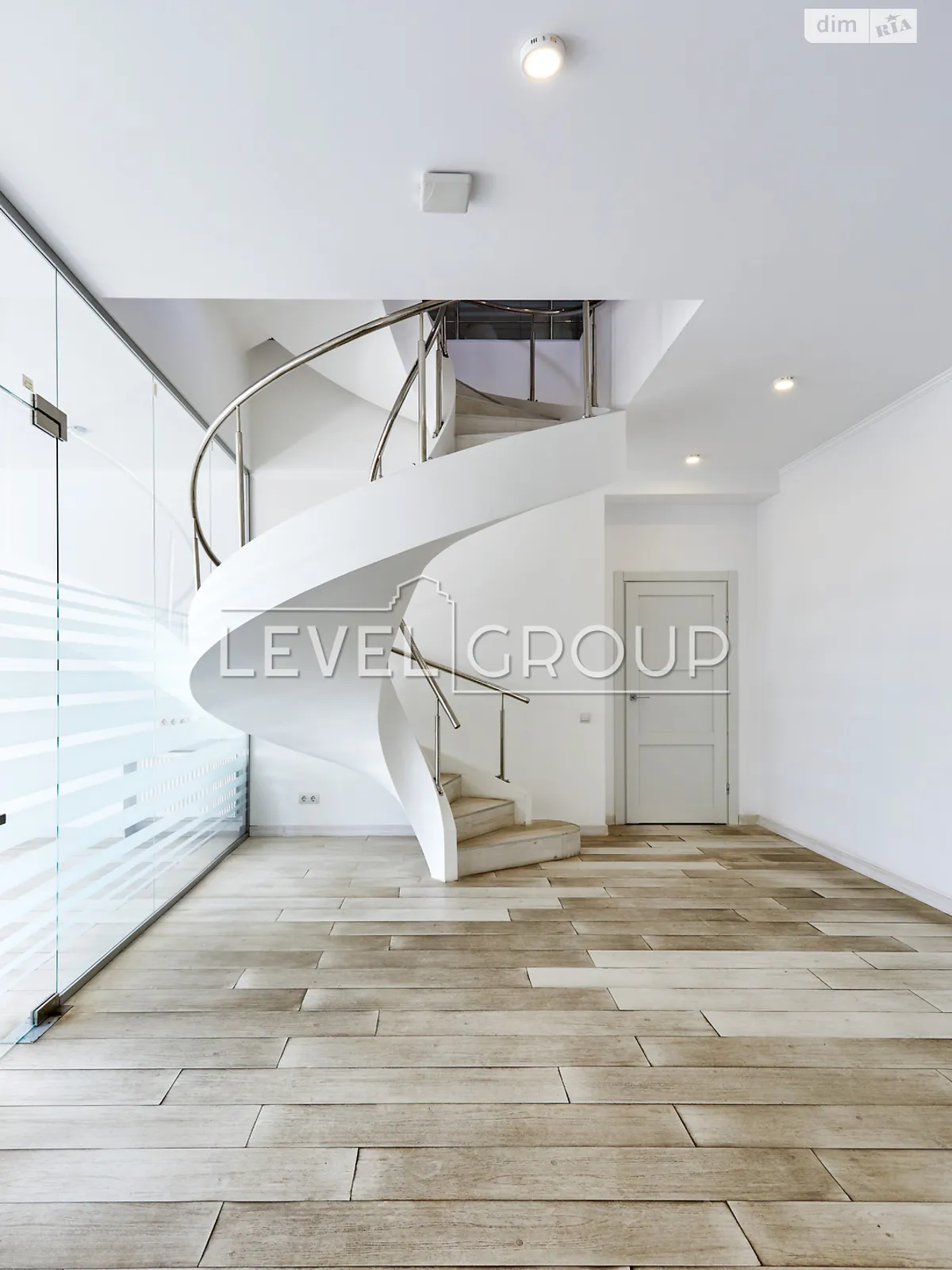 Продается 8-комнатная квартира 372.2 кв. м в Киеве, ул. Круглоуниверситетская, 3-5 - фото 1