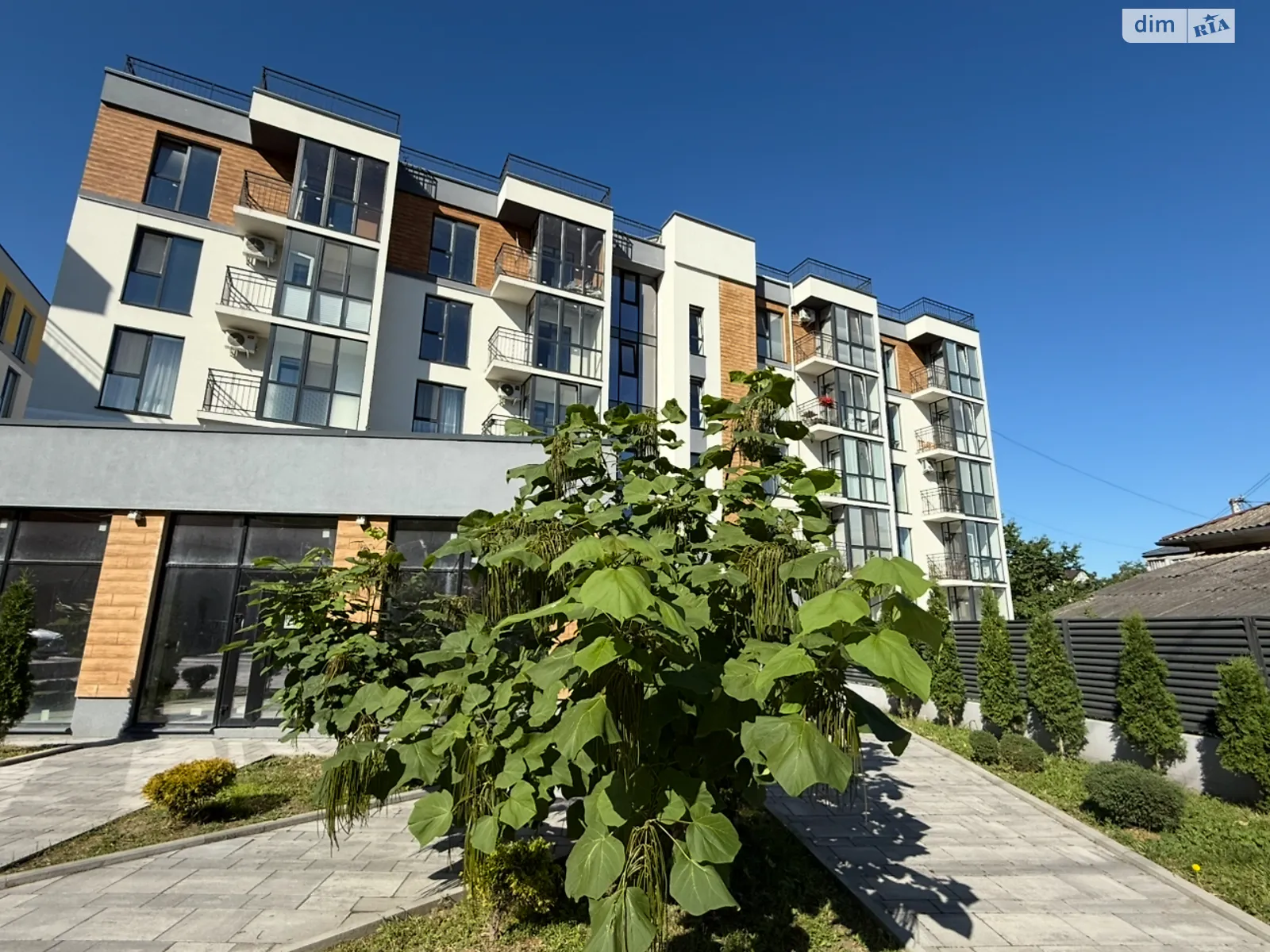 2-комнатная квартира 72 кв. м в Тернополе, ул. Веселая - фото 1