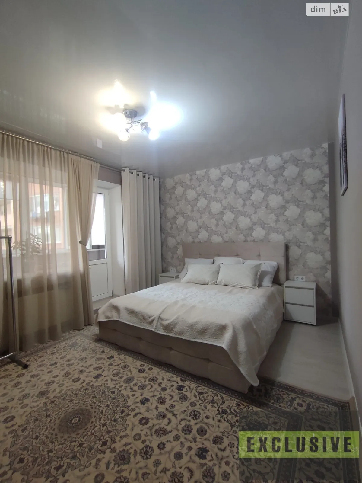 Продается 2-комнатная квартира 80.4 кв. м в Черноморске, ул. Парусная, 1О - фото 1