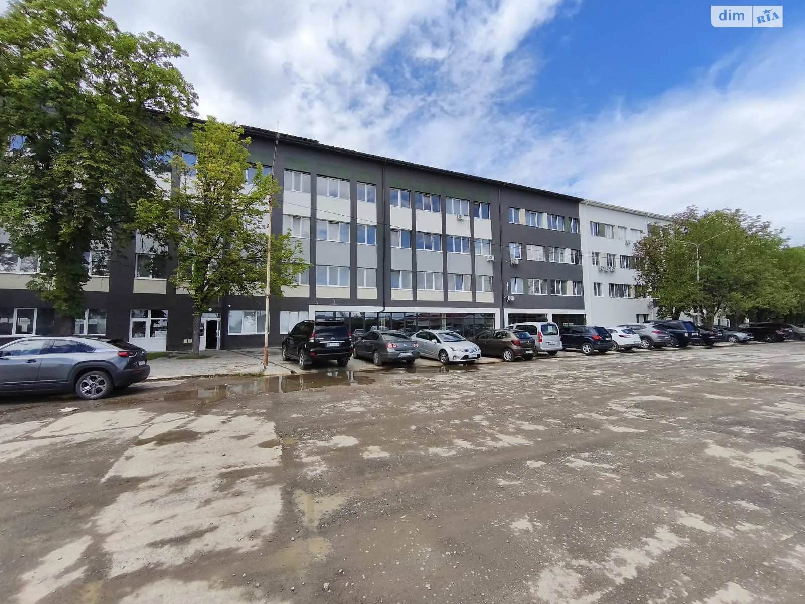 Продается 1-комнатная квартира 37 кв. м в Ужгороде, ул. Сергея Мартина(Парижской Коммуны) - фото 1