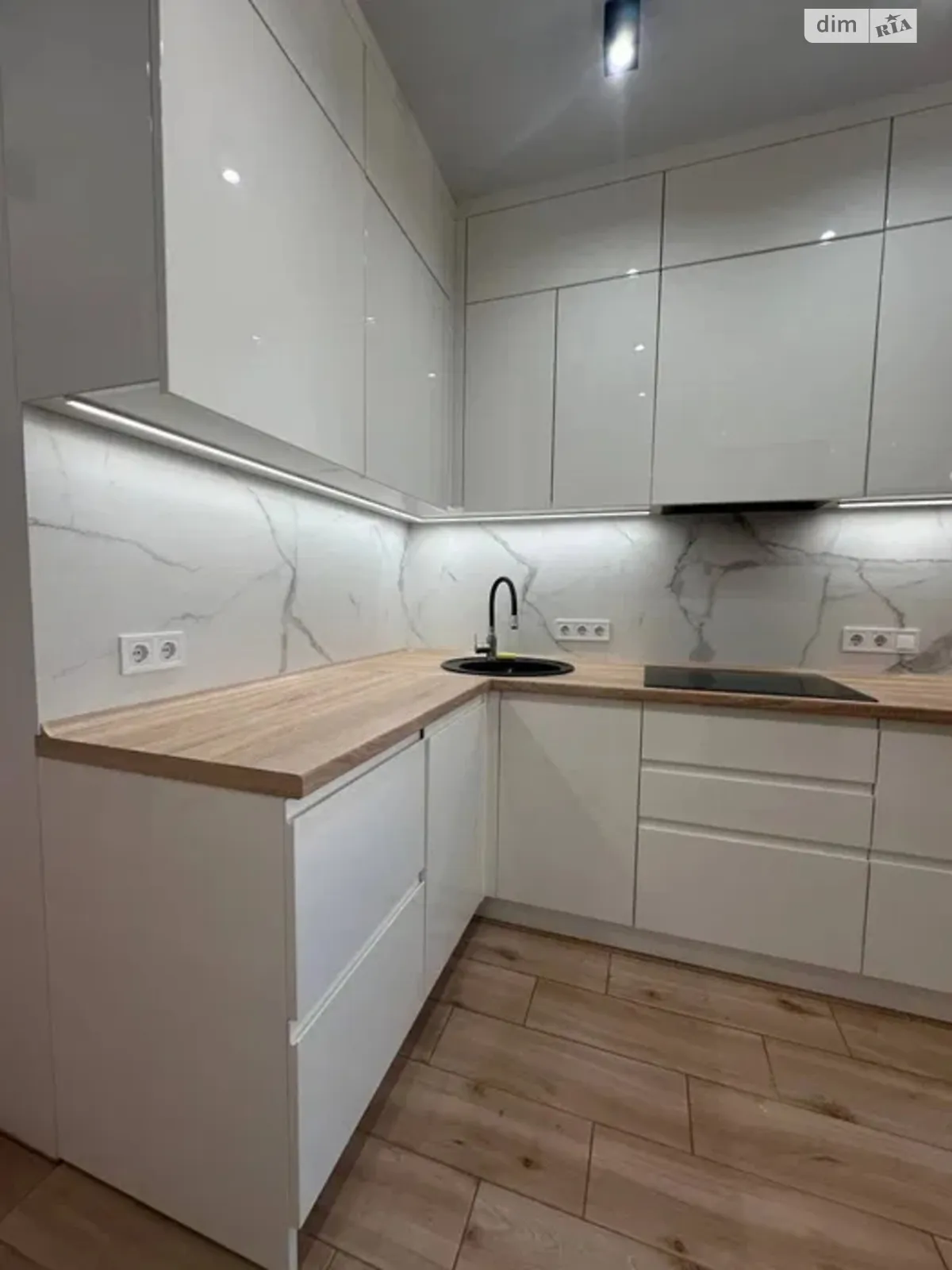 Продается 2-комнатная квартира 58 кв. м в Харькове, ул. Мира - фото 1