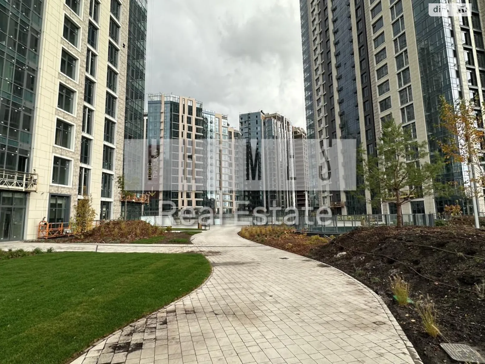 Сдается в аренду помещения свободного назначения 127.7 кв. м в 25-этажном здании, цена: 3830 $ - фото 1