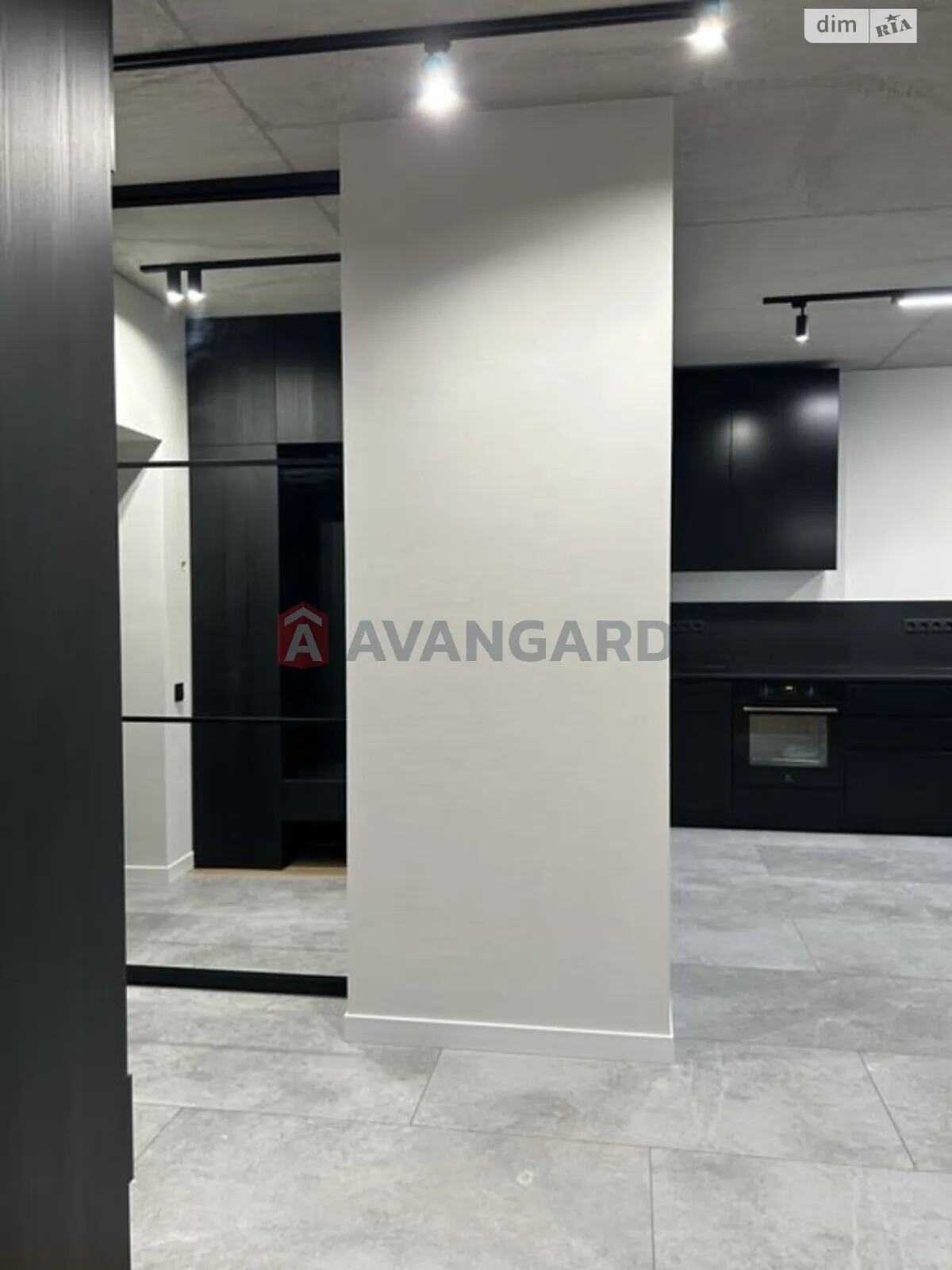 Продается 3-комнатная квартира 90 кв. м в Хмельницком, ул. Свободы, 16/1 - фото 1