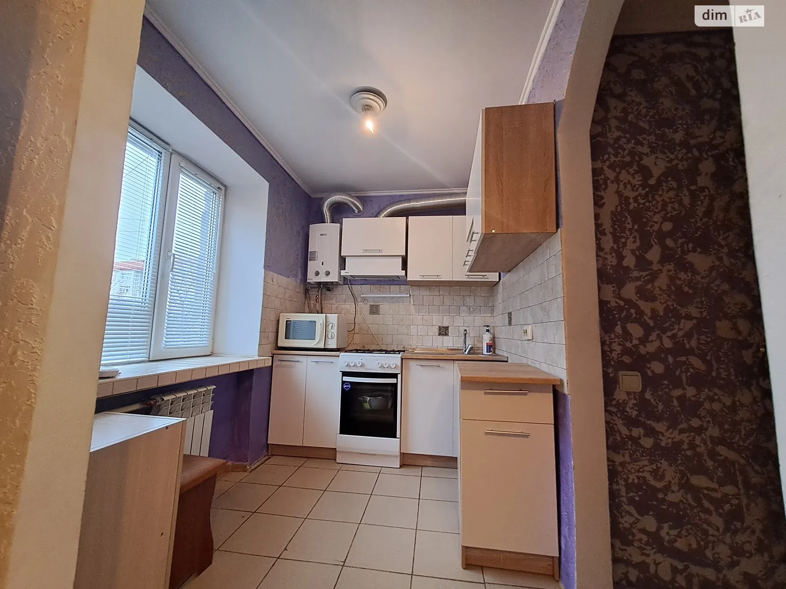 3-комнатная квартира 50 кв. м в Тернополе, ул. Збаражская - фото 1