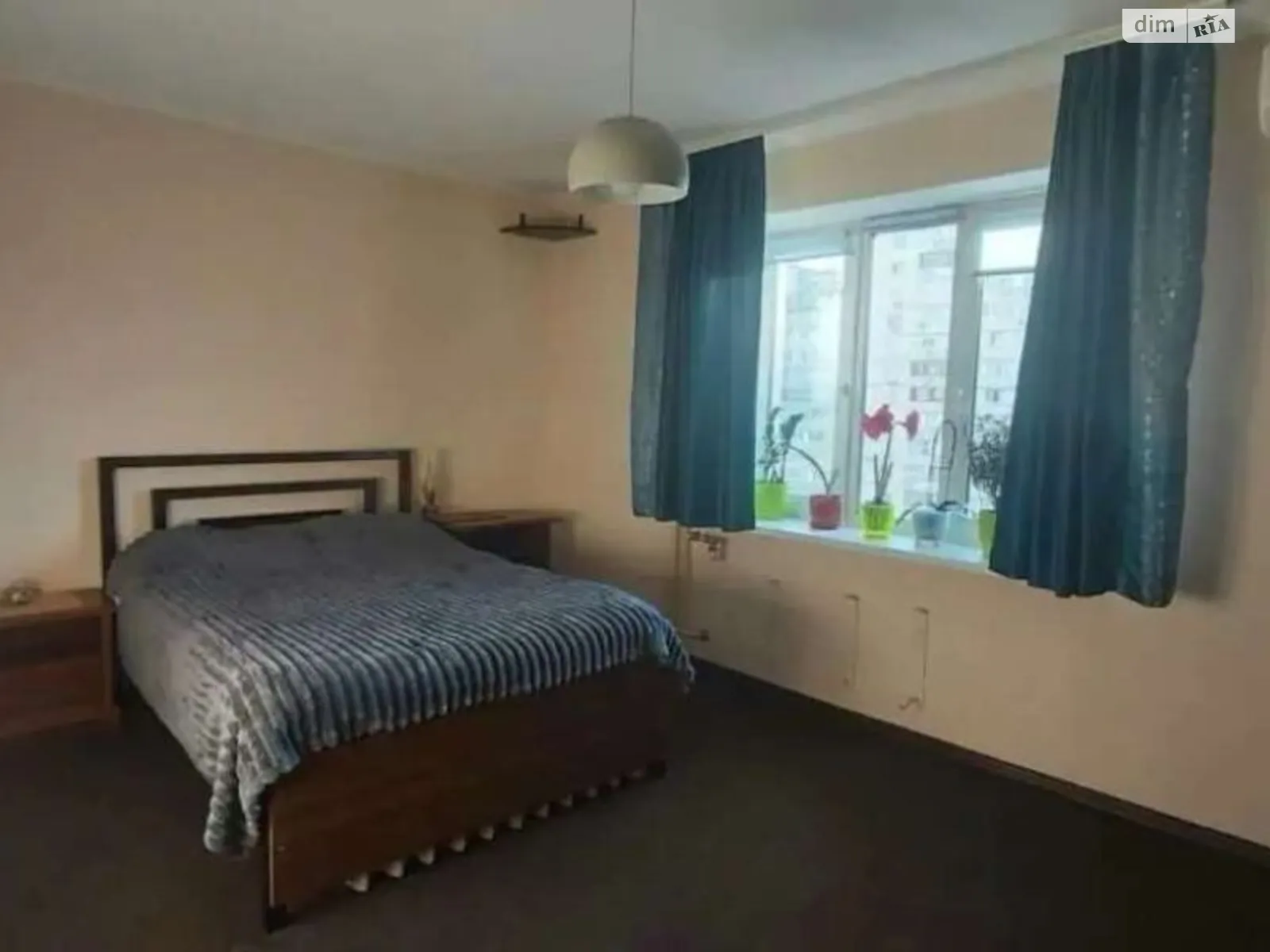 Продается 2-комнатная квартира 61 кв. м в Киеве, ул. Лариси Руденко, 21 - фото 1