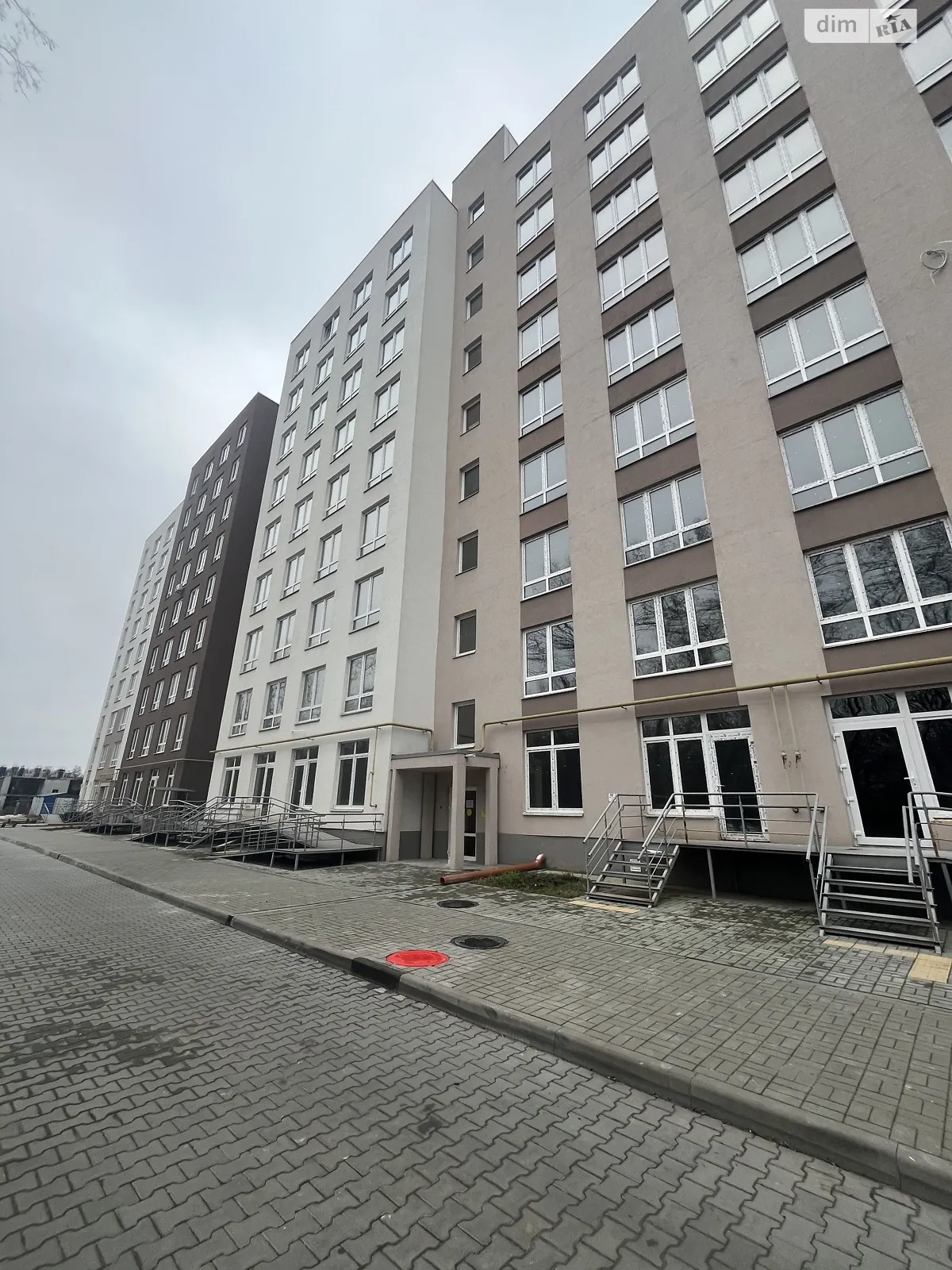 Продается 1-комнатная квартира 37 кв. м в Буче, ул. Князя Владимира Великого, 16 - фото 1