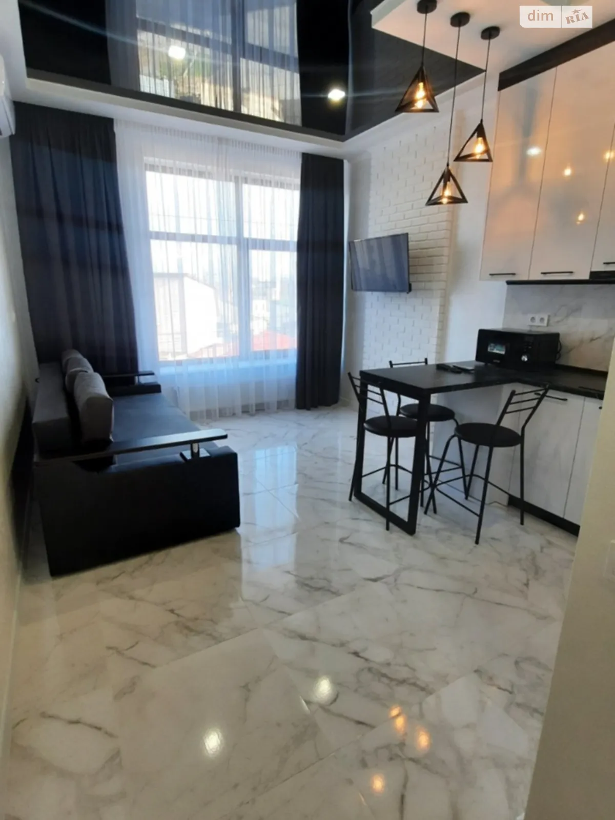 Сдается в аренду 1-комнатная квартира 30 кв. м в Одессе, ул. Долгая, 1А - фото 1