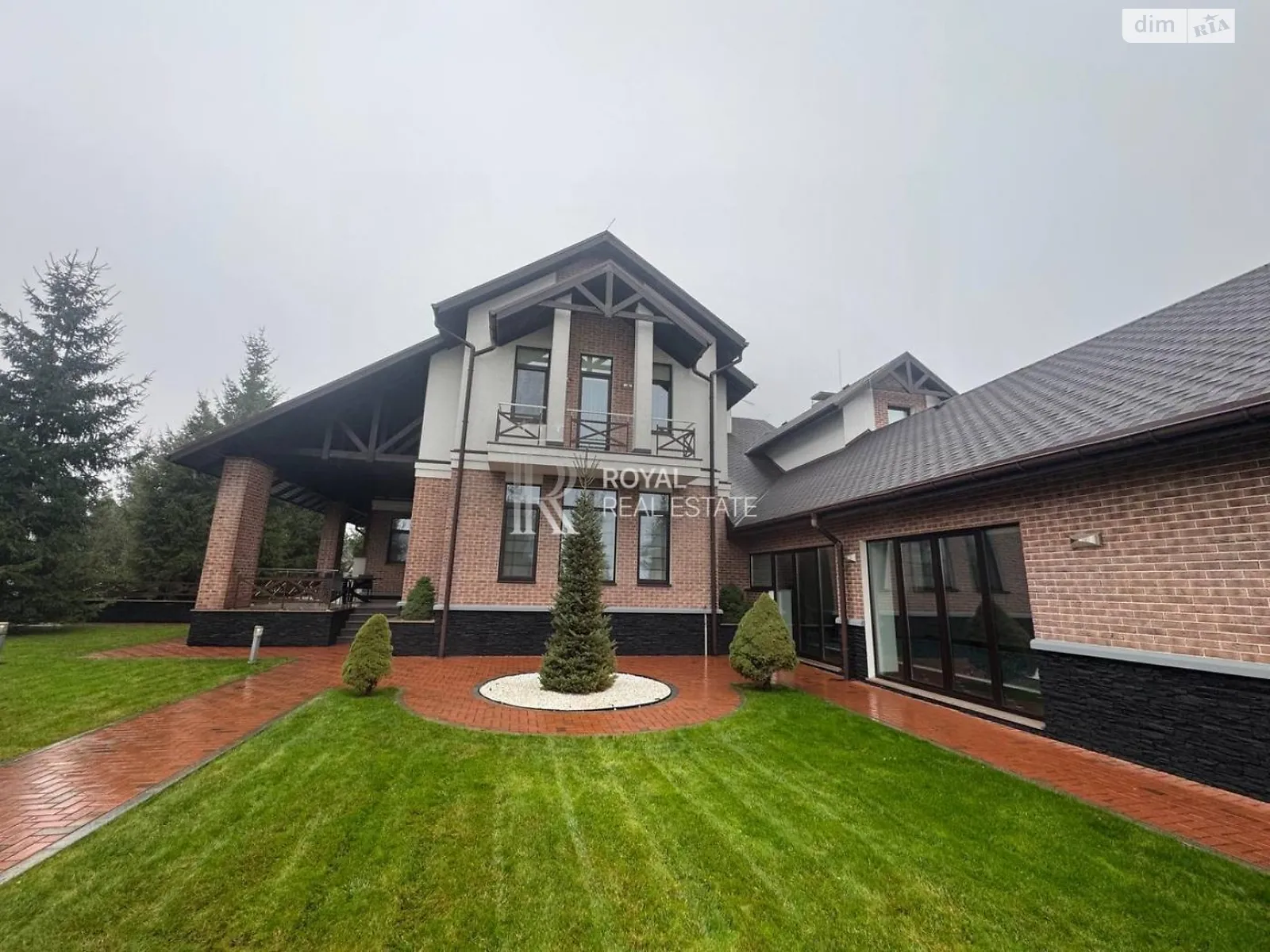 Сдается в аренду дом на 3 этажа 725 кв. м с камином, цена: 9500 $ - фото 1