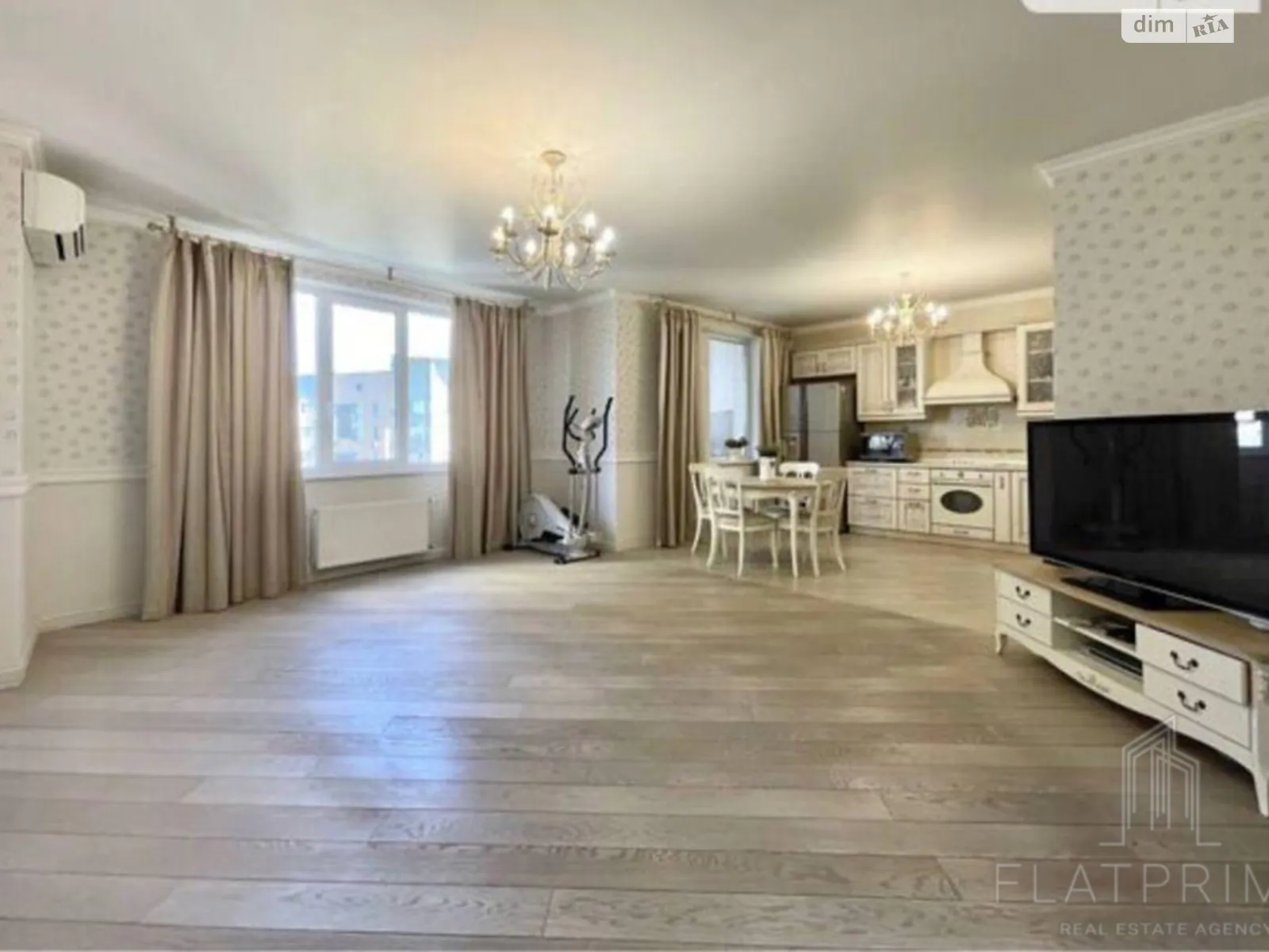 Продается 3-комнатная квартира 106 кв. м в Киеве, ул. Раисы Окипной, 10 - фото 1