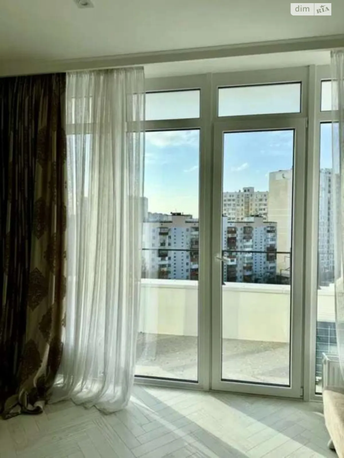 Сдается в аренду 2-комнатная квартира 62 кв. м в Одессе, ул. Костанди, 104 - фото 1