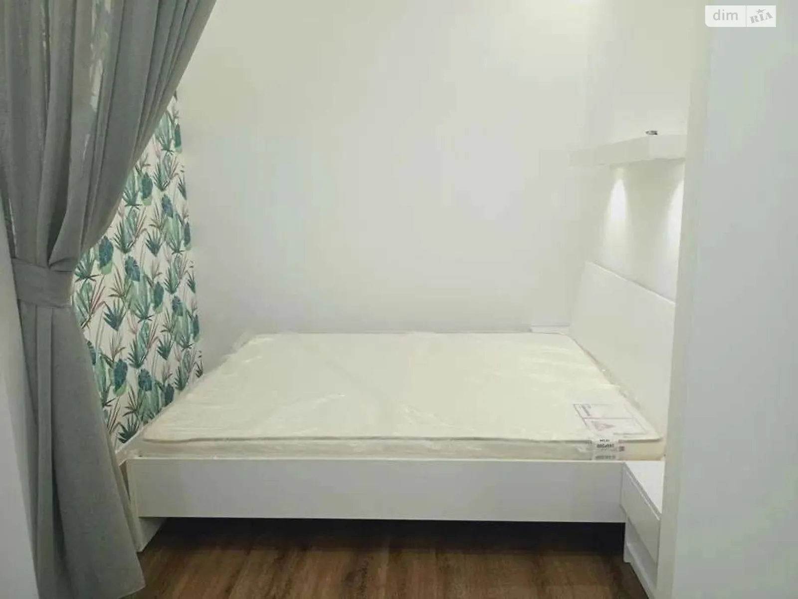 Сдается в аренду 1-комнатная квартира 44 кв. м в Одессе, просп. Леси Украинки, 19А - фото 1