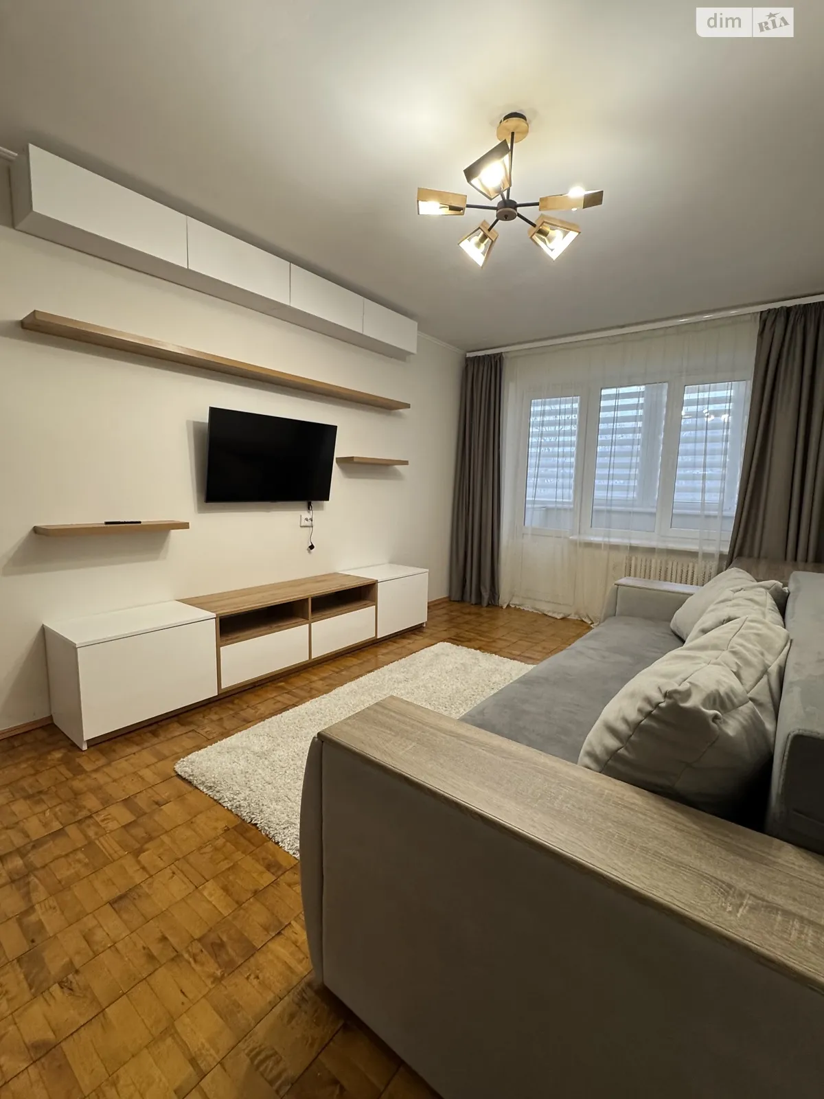 Продается 1-комнатная квартира 33.7 кв. м в Ровно, ул. Волынской Дивизии, 19 - фото 1