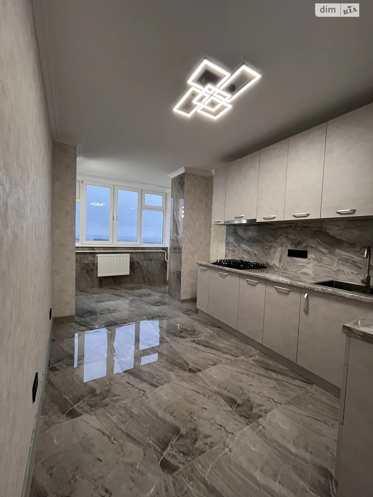 Продается 1-комнатная квартира 40 кв. м в Хмельницком, ул. Лесогриневецкая, 24/3 - фото 1