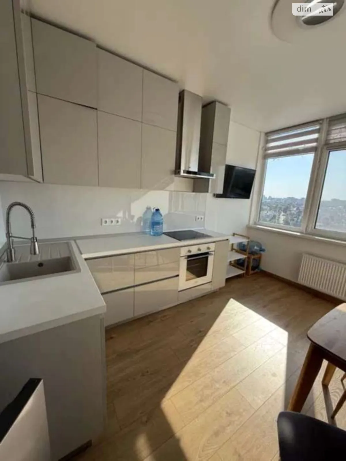 Сдается в аренду 2-комнатная квартира 55 кв. м в Одессе, Фонтанская дор., 58/1 - фото 1