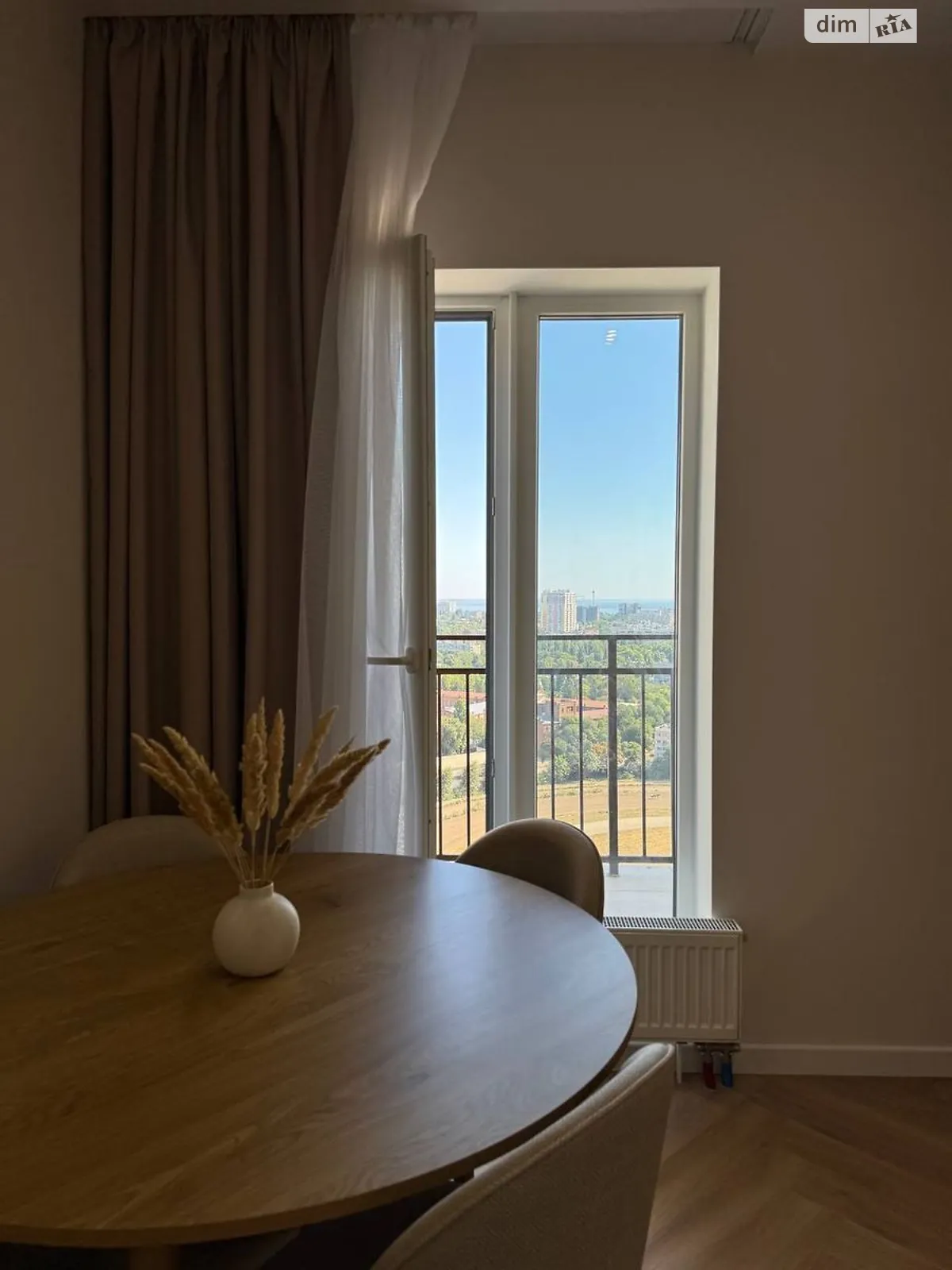 Продается 1-комнатная квартира 43.3 кв. м в Одессе, ул. Краснова, 3 - фото 1