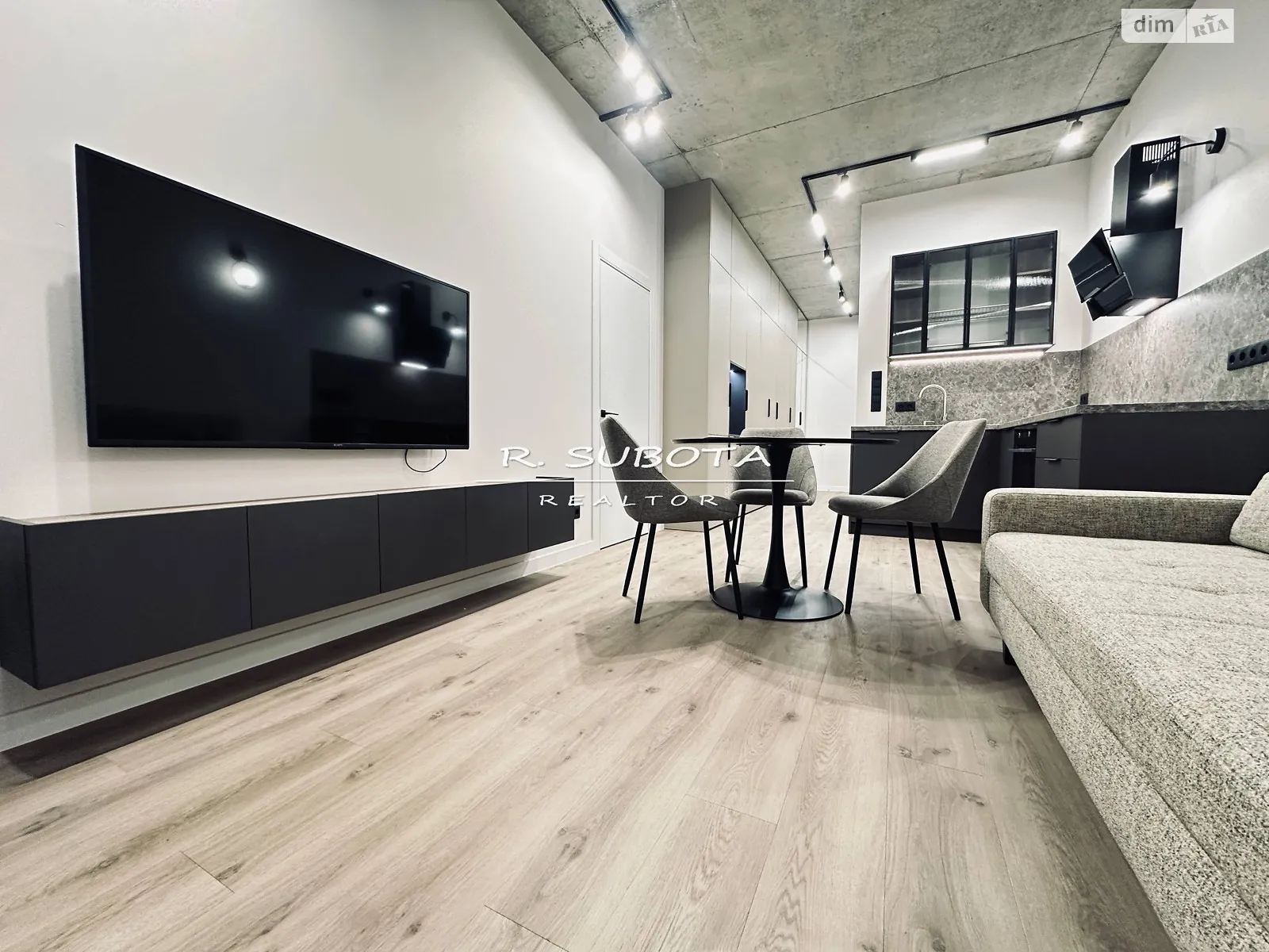 Сдается в аренду 2-комнатная квартира 55 кв. м в Днепре, ул. Короленко, 43 - фото 1