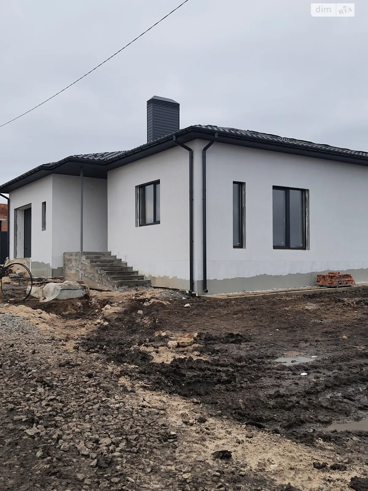 Продается одноэтажный дом 140 кв. м с гаражом, цена: 110000 $ - фото 1