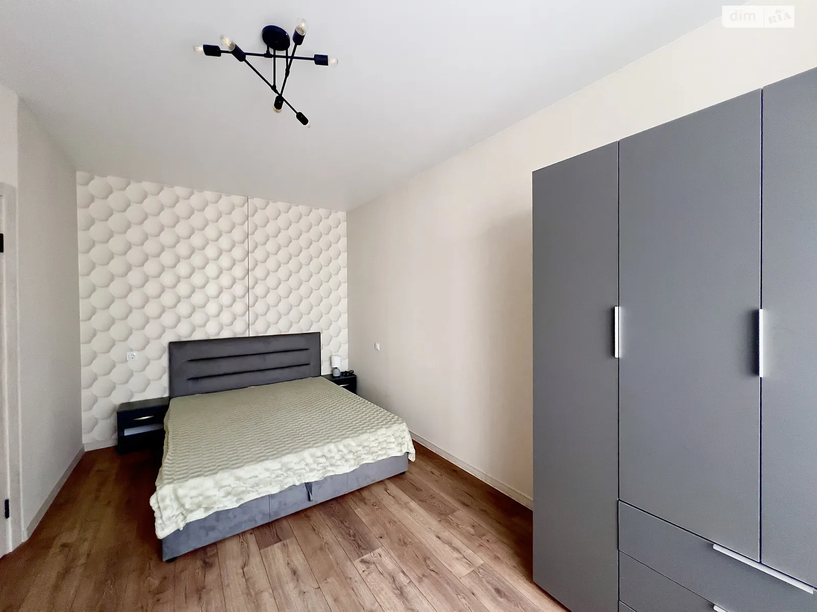 Продається 1-кімнатна квартира 37 кв. м у Лиманці, вул. Перлинна - фото 1