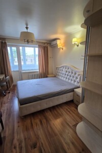 Довгострокова оренда квартири, Дніпро, р‑н. Набережна, Мудрого Ярослава князя вулиця, буд. 32