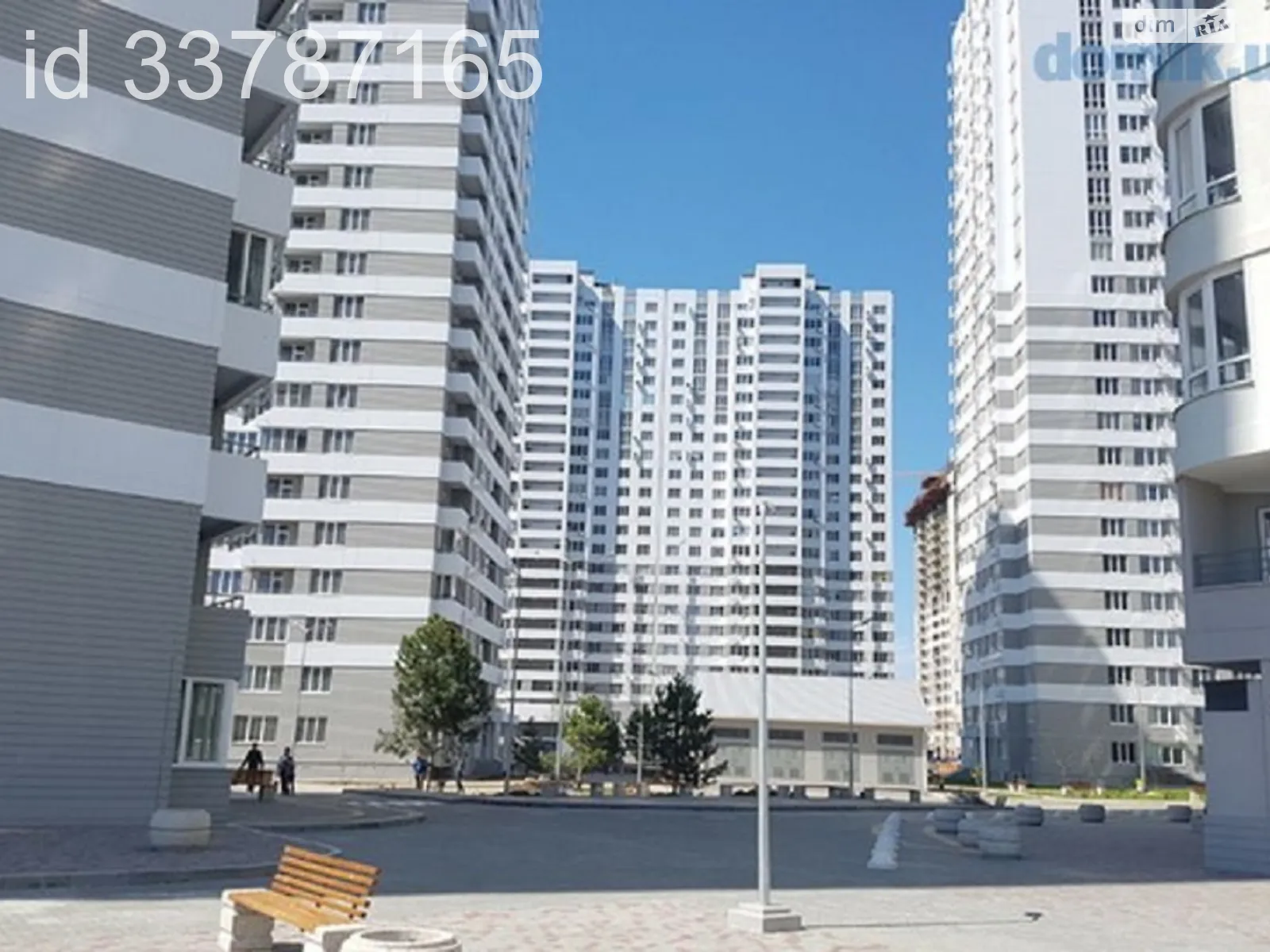 Продается 1-комнатная квартира 46 кв. м в Одессе, ул. Люстдорфская дорога, 55А - фото 1