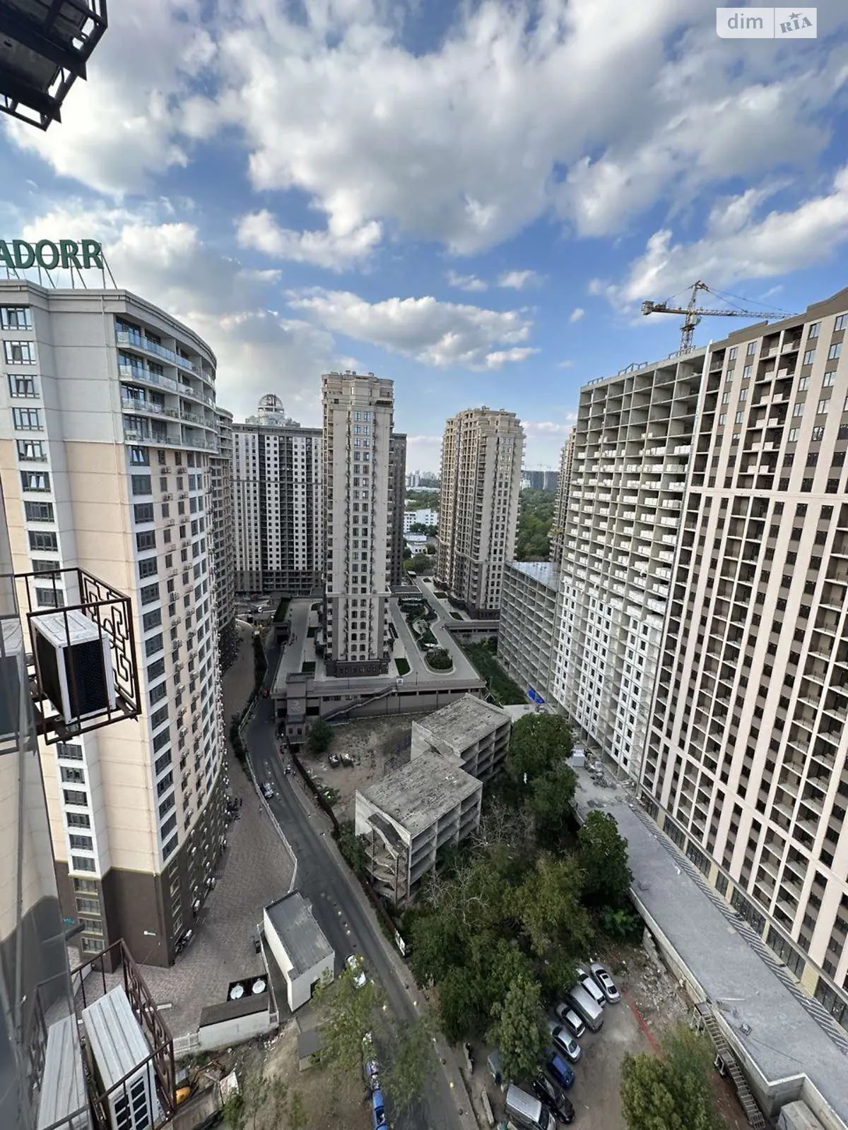 Сдается в аренду 1-комнатная квартира 50 кв. м в Одессе, ул. Генуэзская, 3А - фото 1