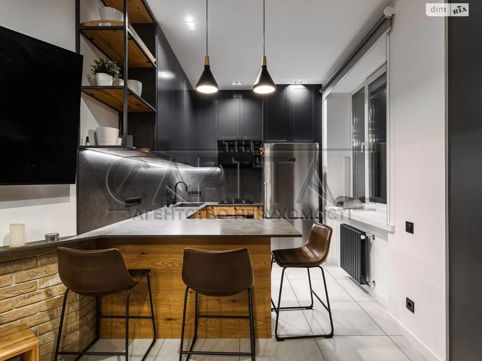 ул. Лаврская, 6 Печерск Киев - фото 1