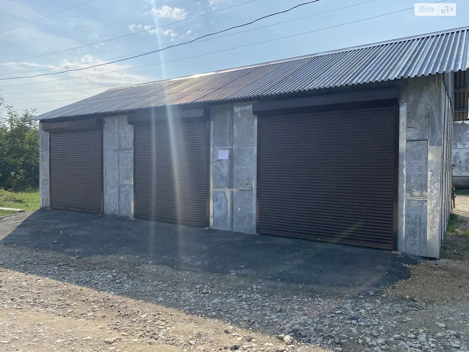 Сдается в аренду отдельно стоящий гараж под легковое авто на 24 кв. м, цена: 1000 грн - фото 1