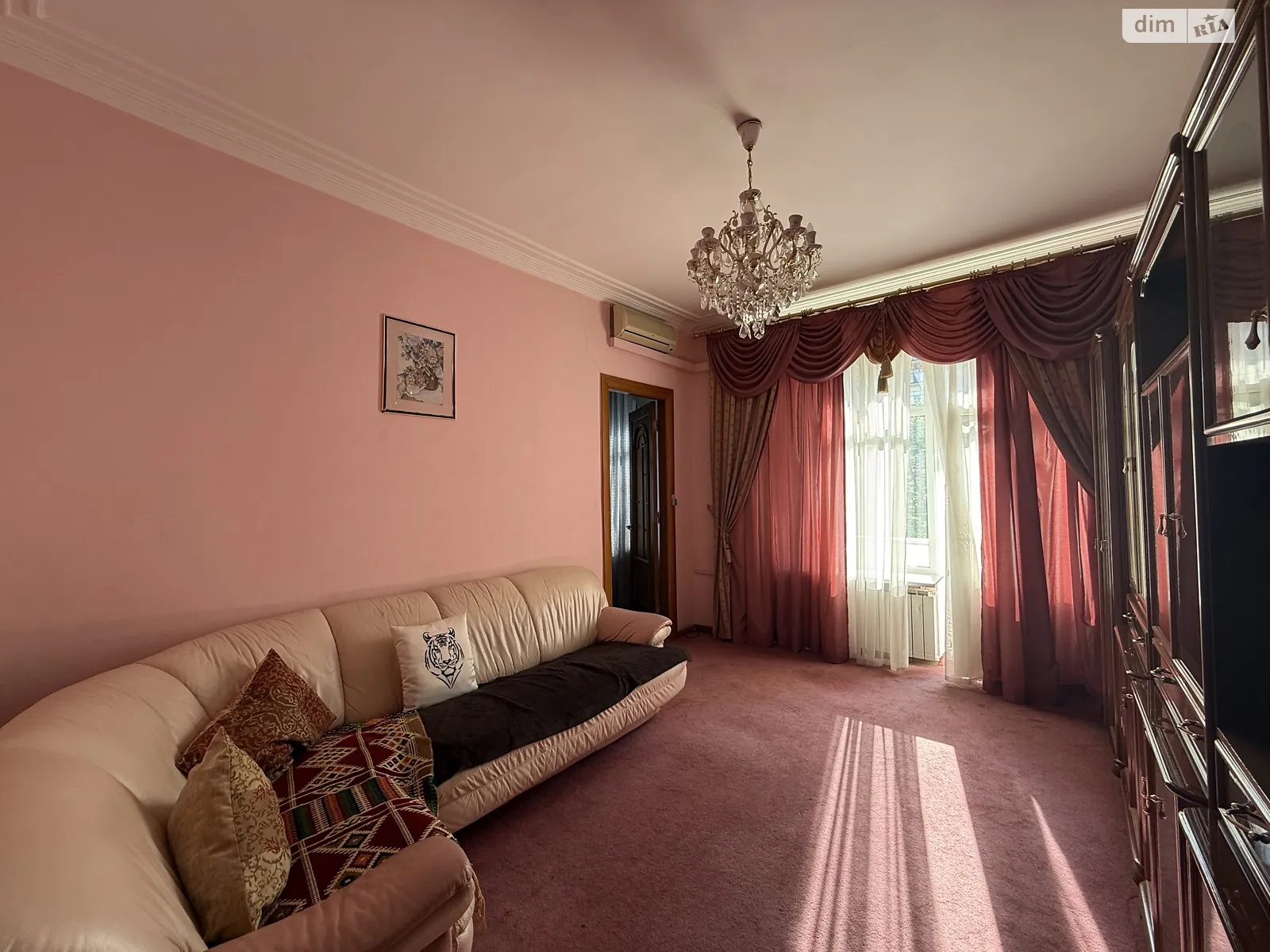 Продается 4-комнатная квартира 88 кв. м в Киеве, ул. Крещатик, 21 - фото 1