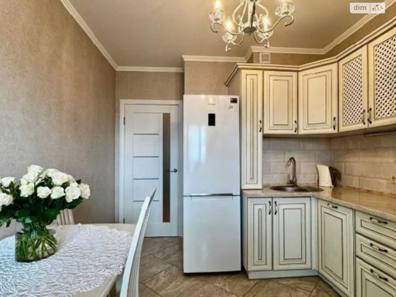 Сдается в аренду 1-комнатная квартира 40 кв. м в Львове, ул. Медовая - фото 1