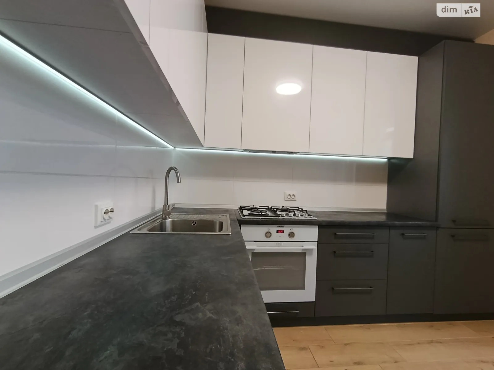 Сдается в аренду 2-комнатная квартира 65 кв. м в Хмельницком, ул. Шевченко, 46 - фото 1