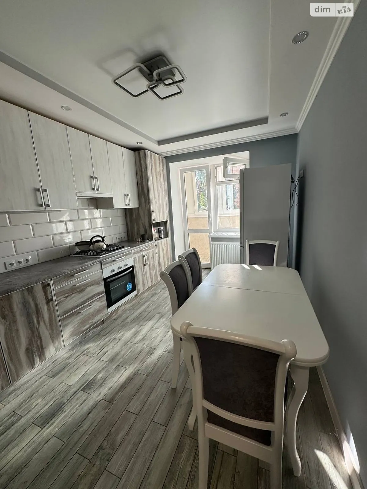 1-комнатная квартира 42 кв. м в Тернополе, ул. Галицкая - фото 1