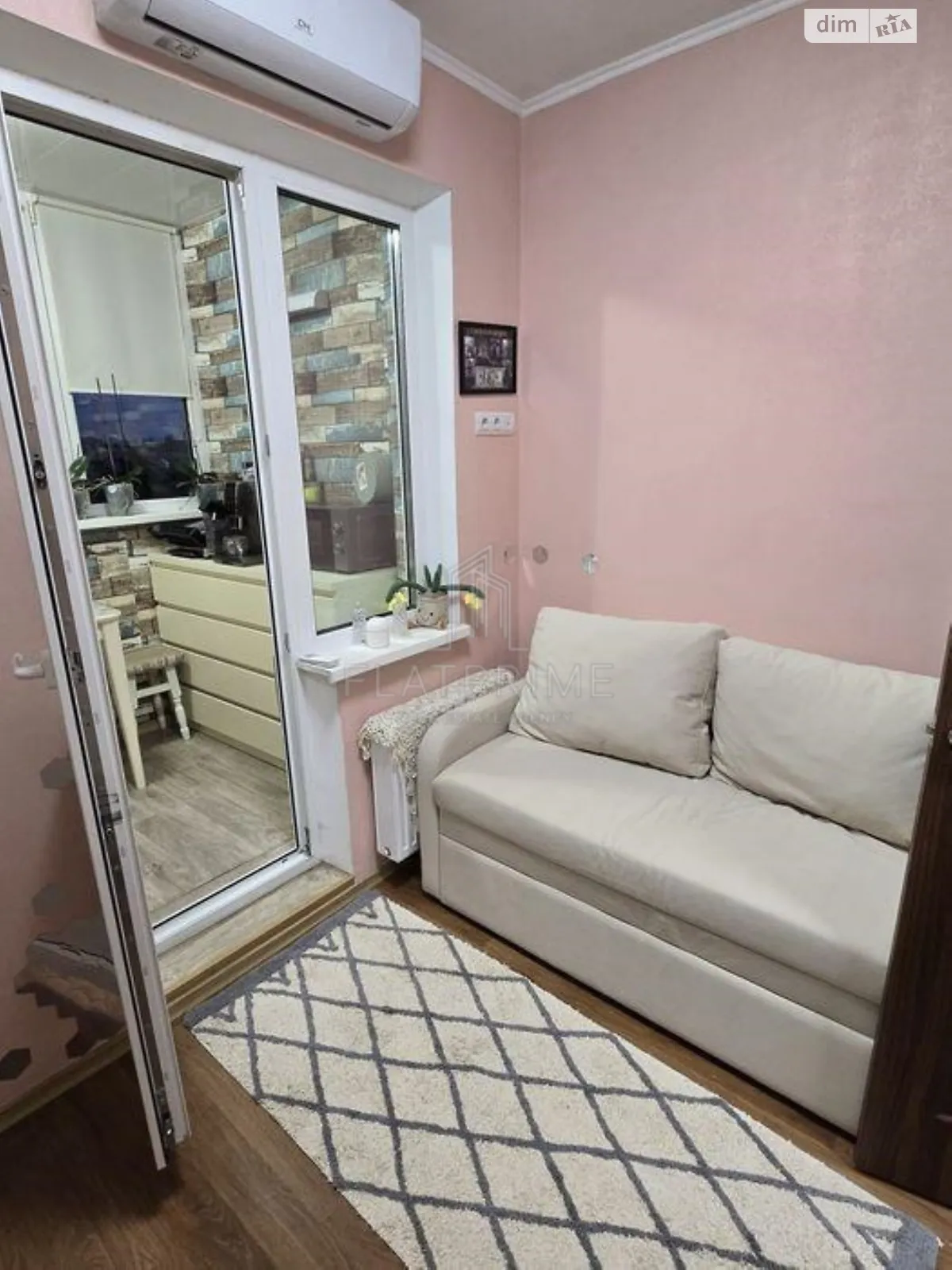 Продается 1-комнатная квартира 36 кв. м в Киеве, просп. Академика Глушкова, 6/1 - фото 1