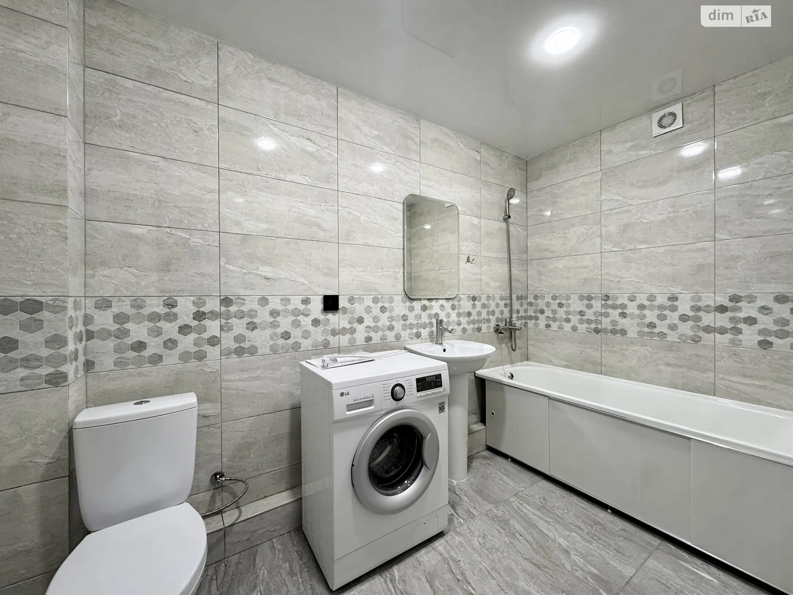 Продается 1-комнатная квартира 42.8 кв. м в Виннице, ул. Синеводская(Маяковского) - фото 1