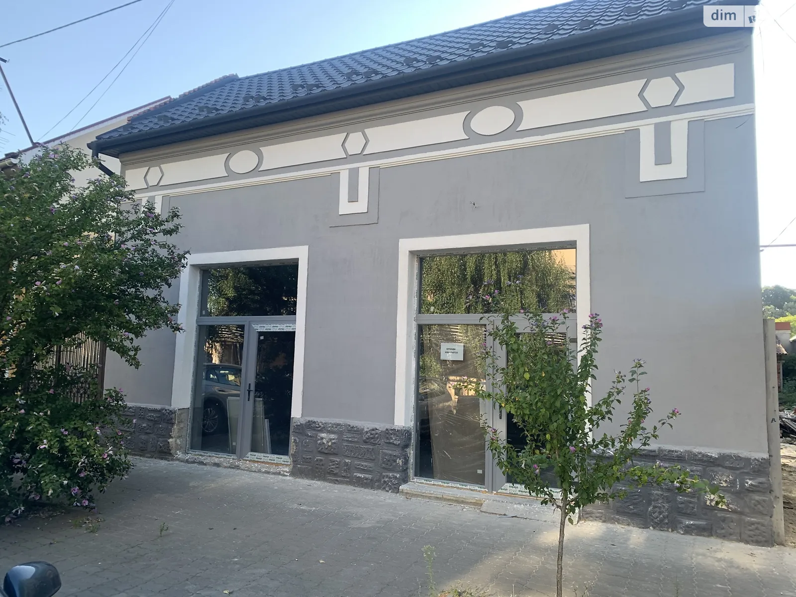 Сдается в аренду помещения свободного назначения 98 кв. м в 1-этажном здании, цена: 36000 грн - фото 1